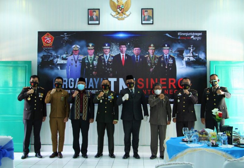 Bupati Dairi Hadiri Perayaan HUT TNI Ke-75 Di Kodim 0206 Dairi